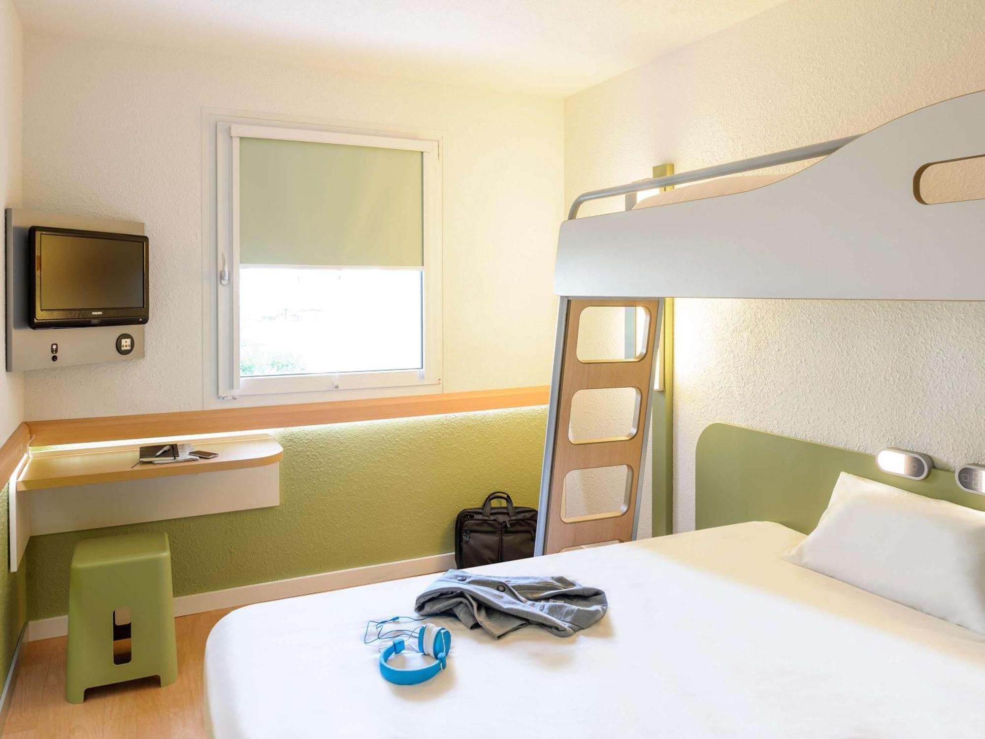 Ibis Budget Нуайон Екстер'єр фото